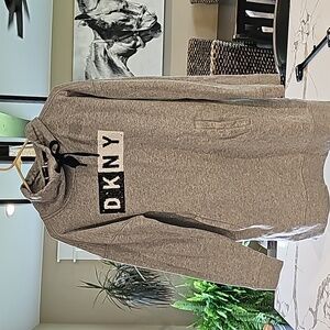 Long dkny sweatshirt
